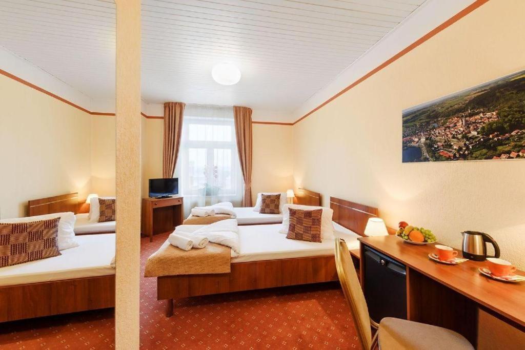 Hotel Tábor Extérieur photo