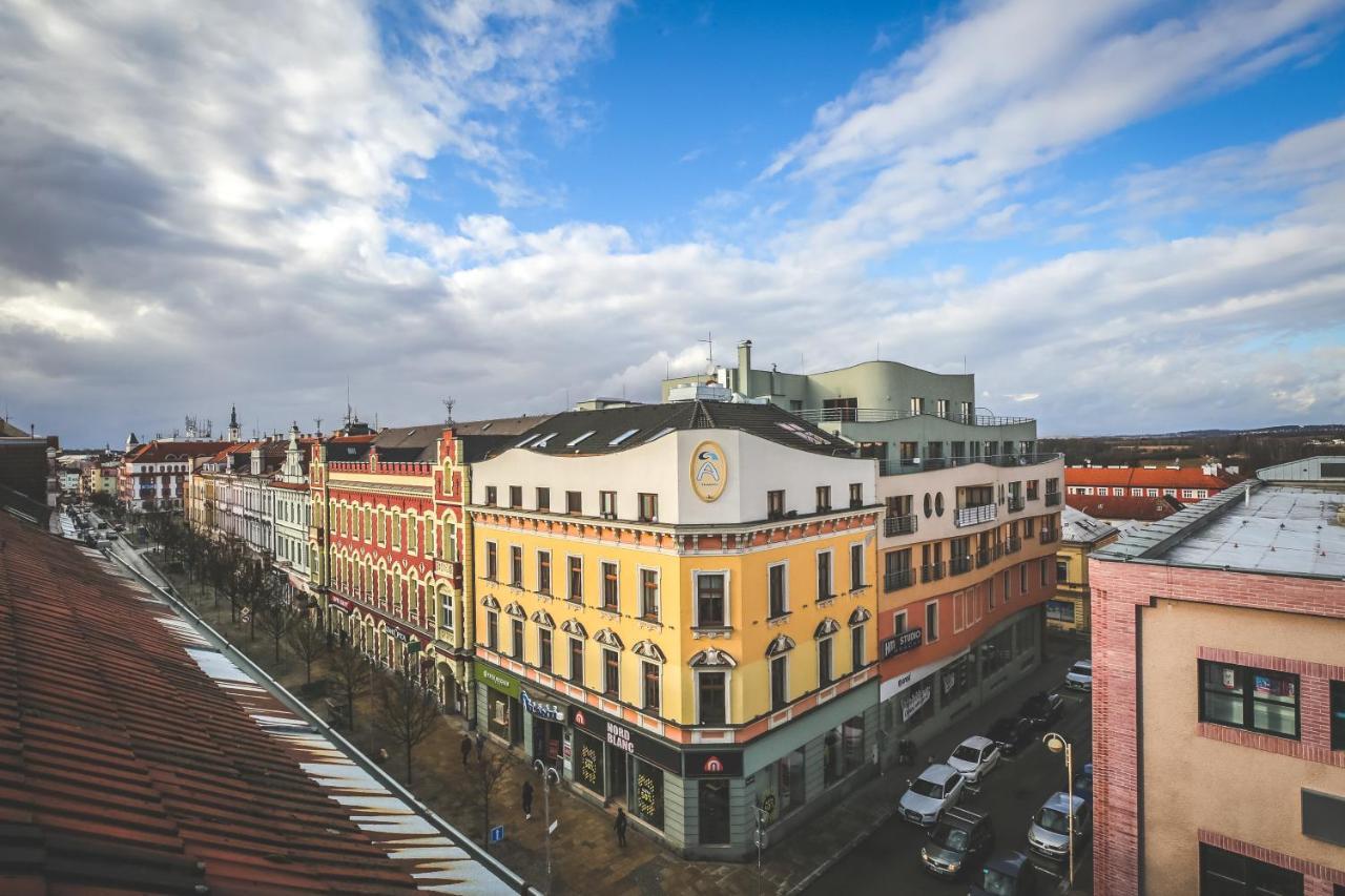 Hotel Tábor Extérieur photo