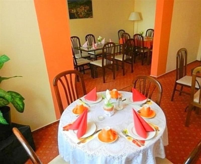 Hotel Tábor Extérieur photo