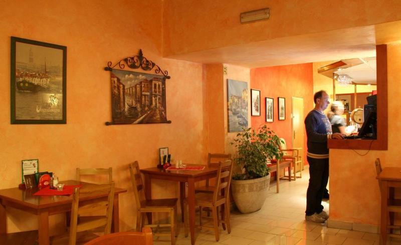 Hotel Tábor Extérieur photo